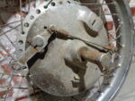 Suzuki T 500 Front Wheel - Bild 8